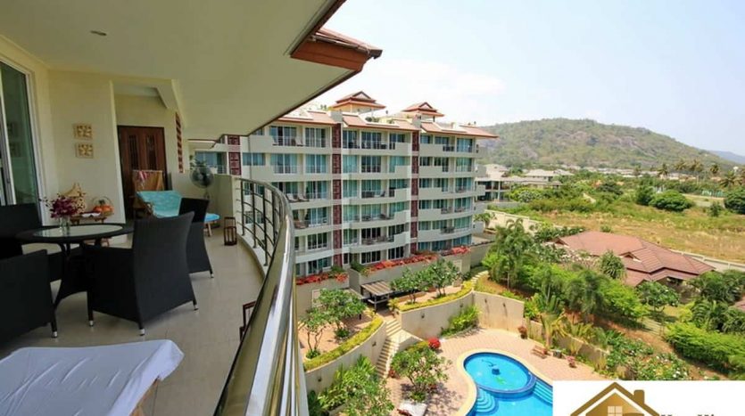 Beautiful 2 Bed Hua Hin Penthouse With Panoramic View