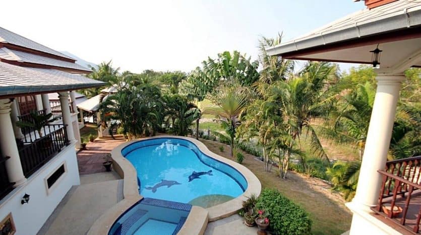 Palm Hills Hua Hin Villa – Spacious Living & Stunning Golf Course View
