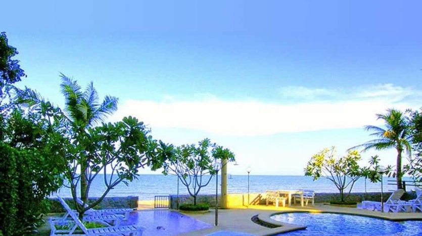 Hua Hin Beach 2 Bed Condo Unit Sea View Bargain Sale