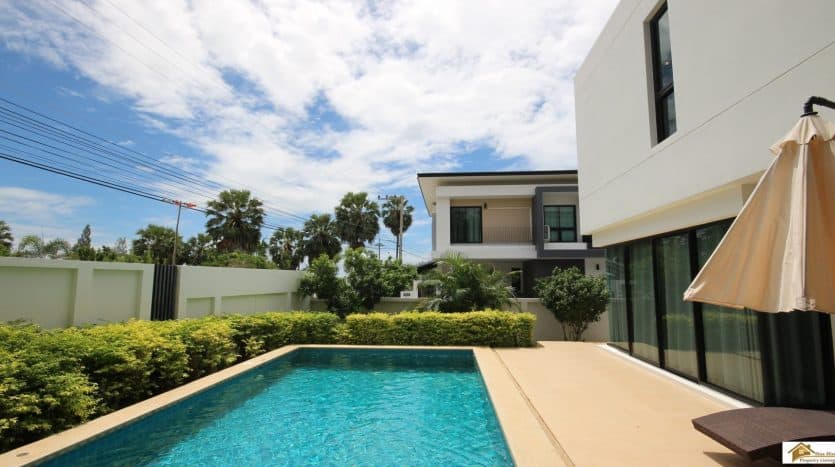 Ban Glai Talay – Luxury Pool Villas Near Pranburi Beach