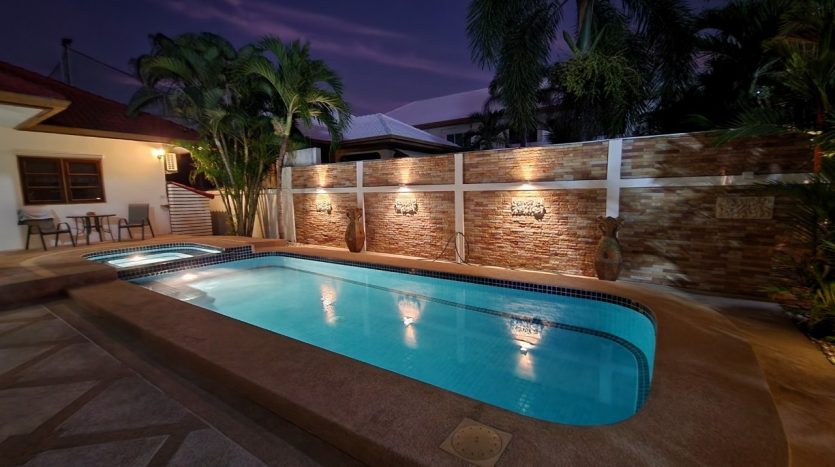 3 Bed Spacious Open Plan Pool Villa For Sale In Hua Hin Soi 94