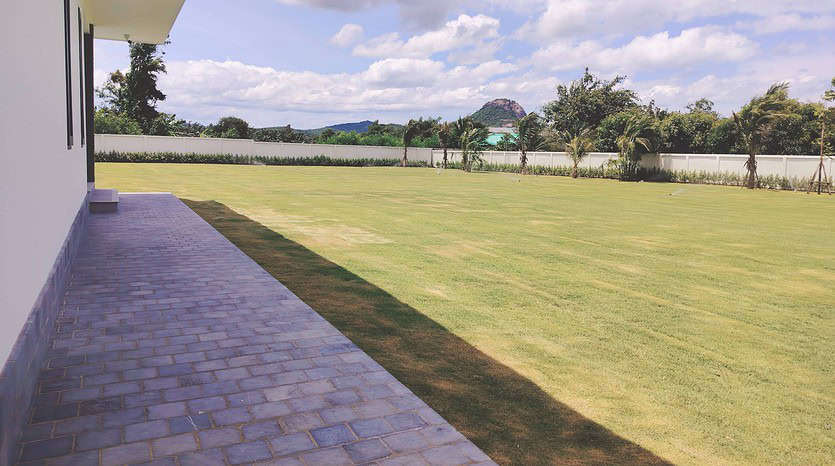 Ready to Move Fully Furnished 4 Bed Pool Villa for Sale in Hua Hin