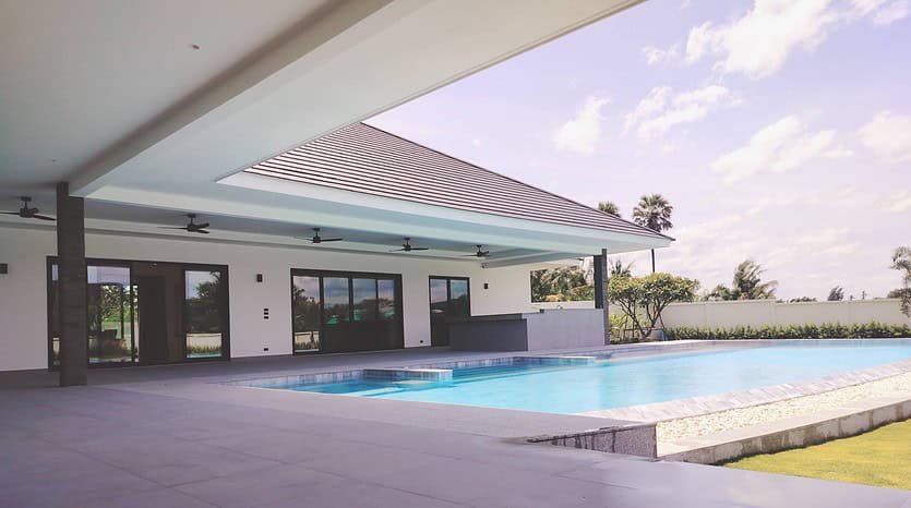 Ready to Move Fully Furnished 4 Bed Pool Villa for Sale in Hua Hin