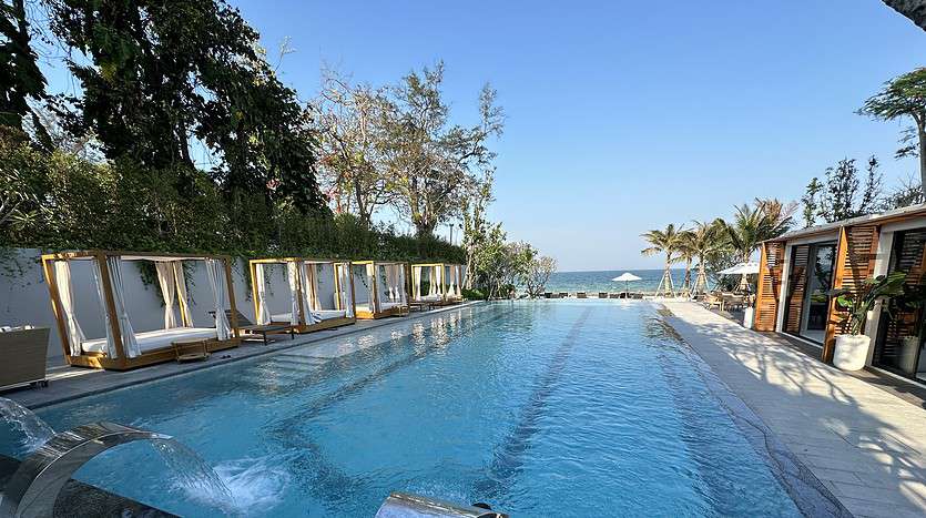 Luxurious Beach Condo For Sale At Intercontinental Residences Hua Hin