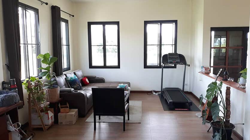 Spacious House for Sale in Hua Hin’s Hin Lek Fai Area on a Large Land Plot