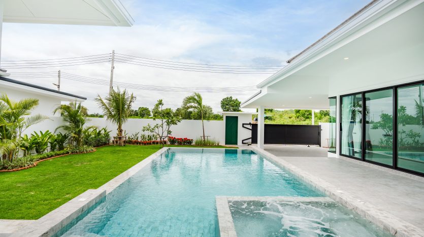 Botanica Hua Hin Top Quality Furnished House With Pool For Sale