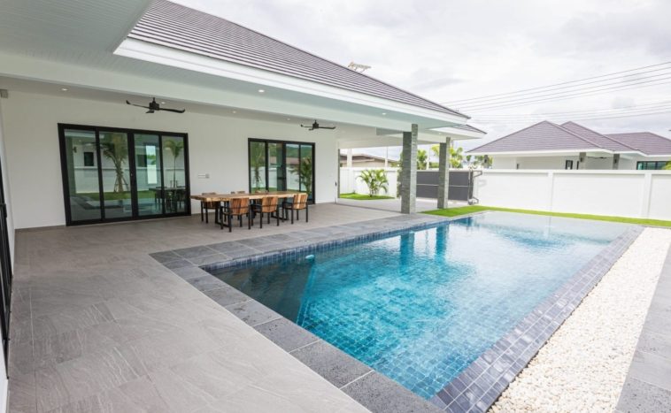 Highland Villas 3 Hua Hin Luxury Pool Villa For Sale Near Black Mountain Golf