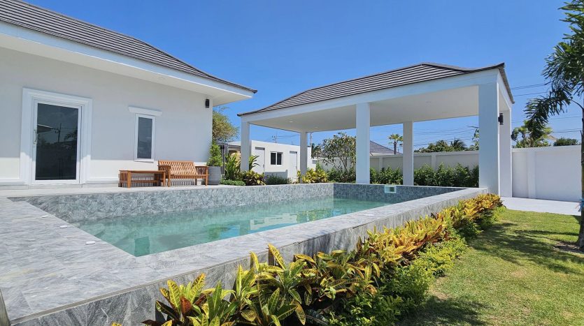 Luxurious 4 Beds Pool Villa for Sale in Hua Hin - 1