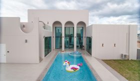 Reeva Cha-am Luxury House With Private Pool For Sale In Secured Estate