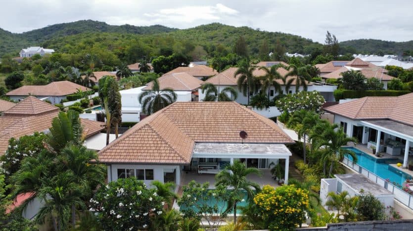 Ready to Move-in Luxury Pool Villa Near Golf Course for Sale In Hua Hin