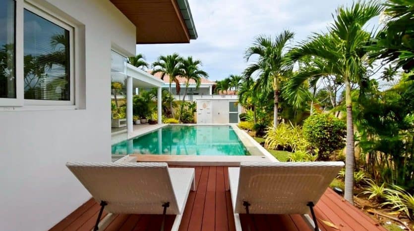 Ready to Move-in Luxury Pool Villa Near Golf Course for Sale In Hua Hin