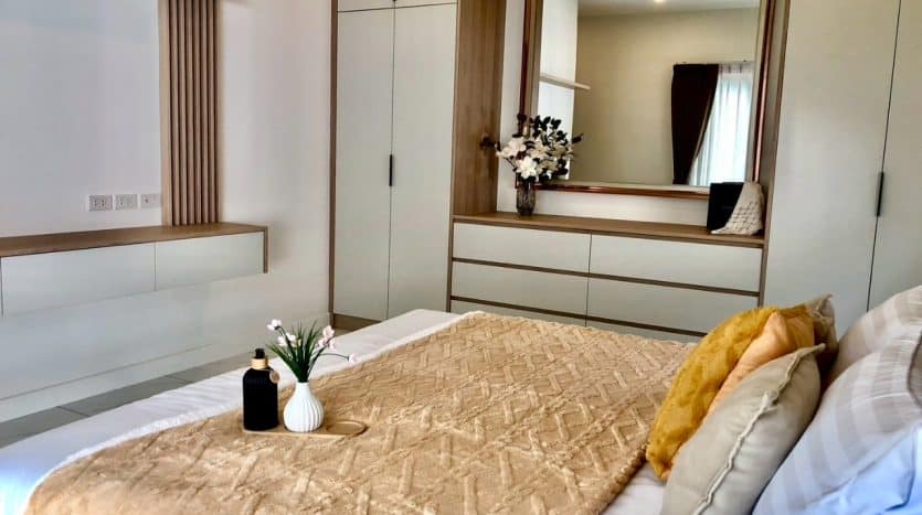 Fully Furnished Ready-To-Move Hua Hin Grand Hills House for Sale