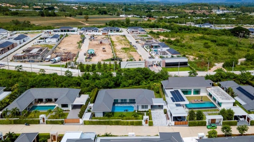 Spacious 3-Bedroom Pool Villa in Hua Hin for Sale at Hillside Hamlet 8