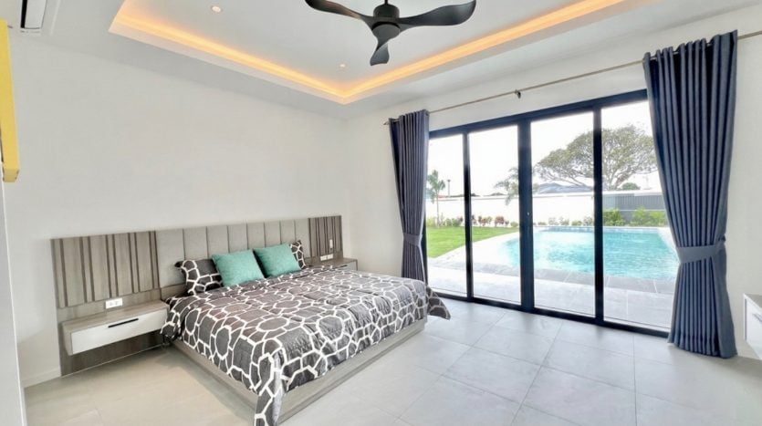Brand New Luxury 3-Bedroom Pool Villa for Sale in Hua Hin Town