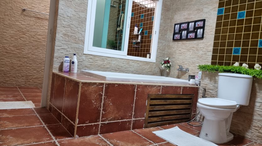 Luxurious Dream Home Pool Villa for Sale in Hua Hin