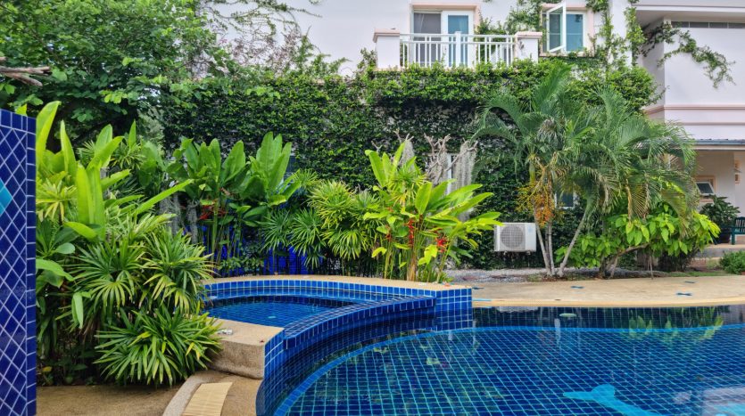 Luxurious Dream Home Pool Villa for Sale in Hua Hin