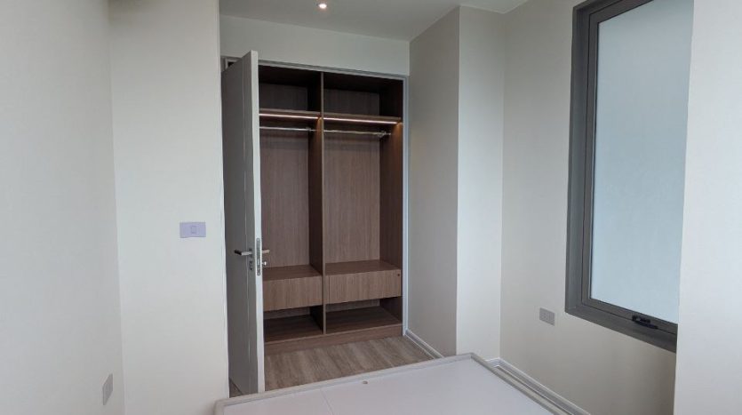 Premium High-Rise 2-Bedroom Condo for Sale in Hua Hin